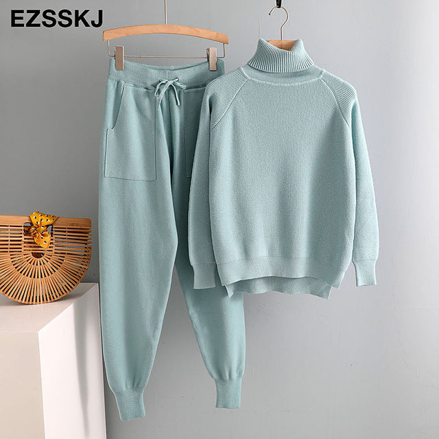 Women’s Knitted Sets