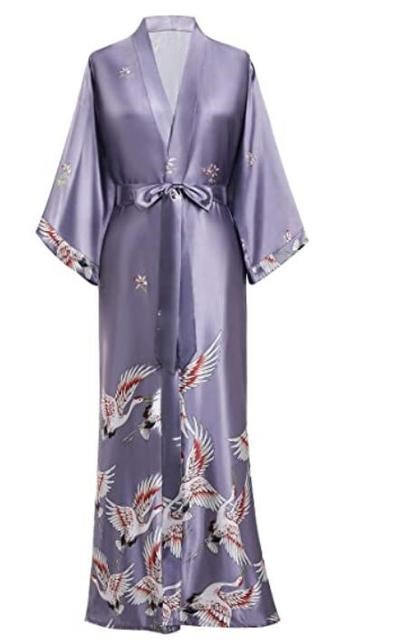Pyjamas/Nightwear/Bathrobes