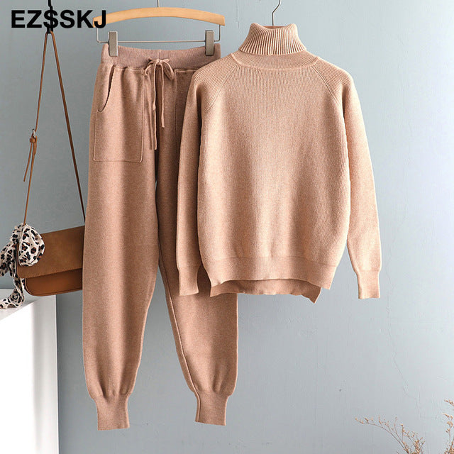 Women’s Knitted Sets