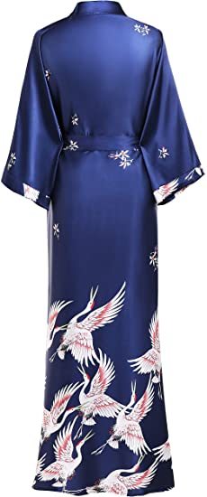 Pyjamas/Nightwear/Bathrobes