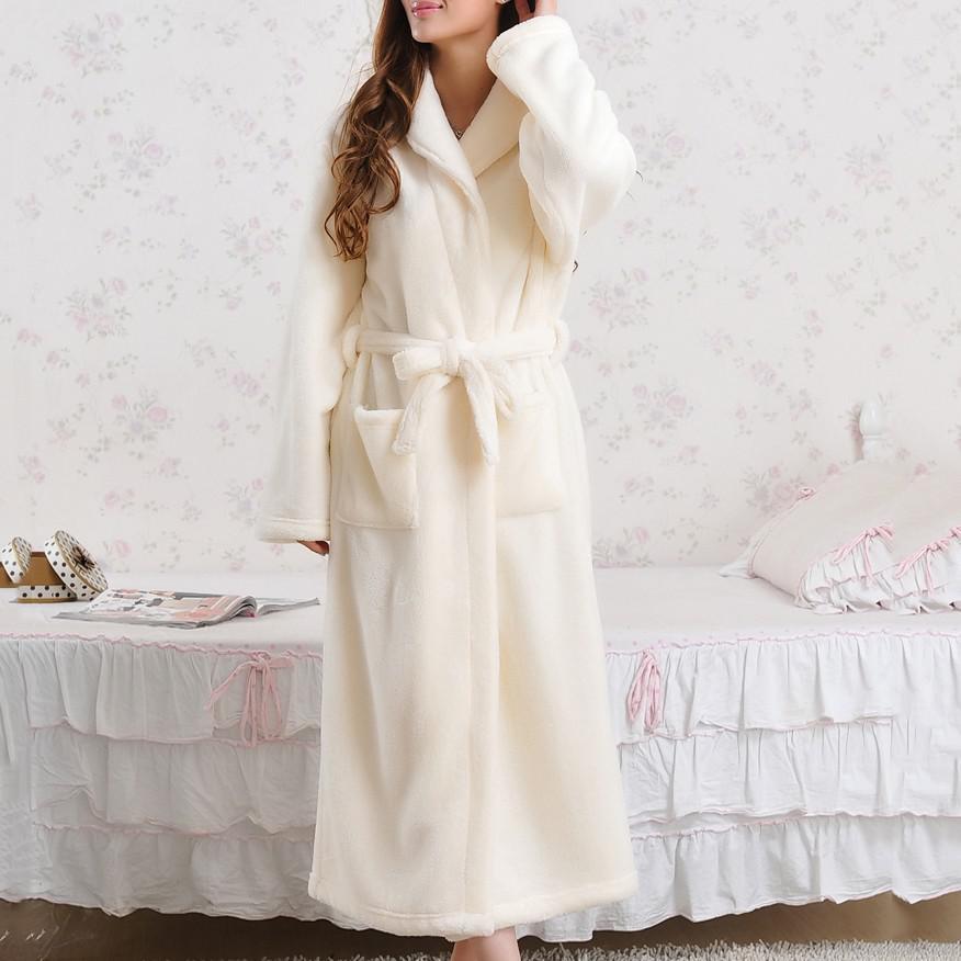 Coral Fleece Thickened Flannel Long-Sleeved Bathrobes/Pyjamas